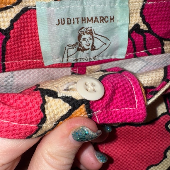 Judith March Woman’s Floral Shorts - Picture 4 of 5